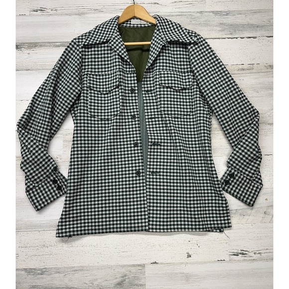 Vintage Jackets & Blazers - Vintage Women's Medium Sweater Jacket Shacket Green White Houndstooth Button Up